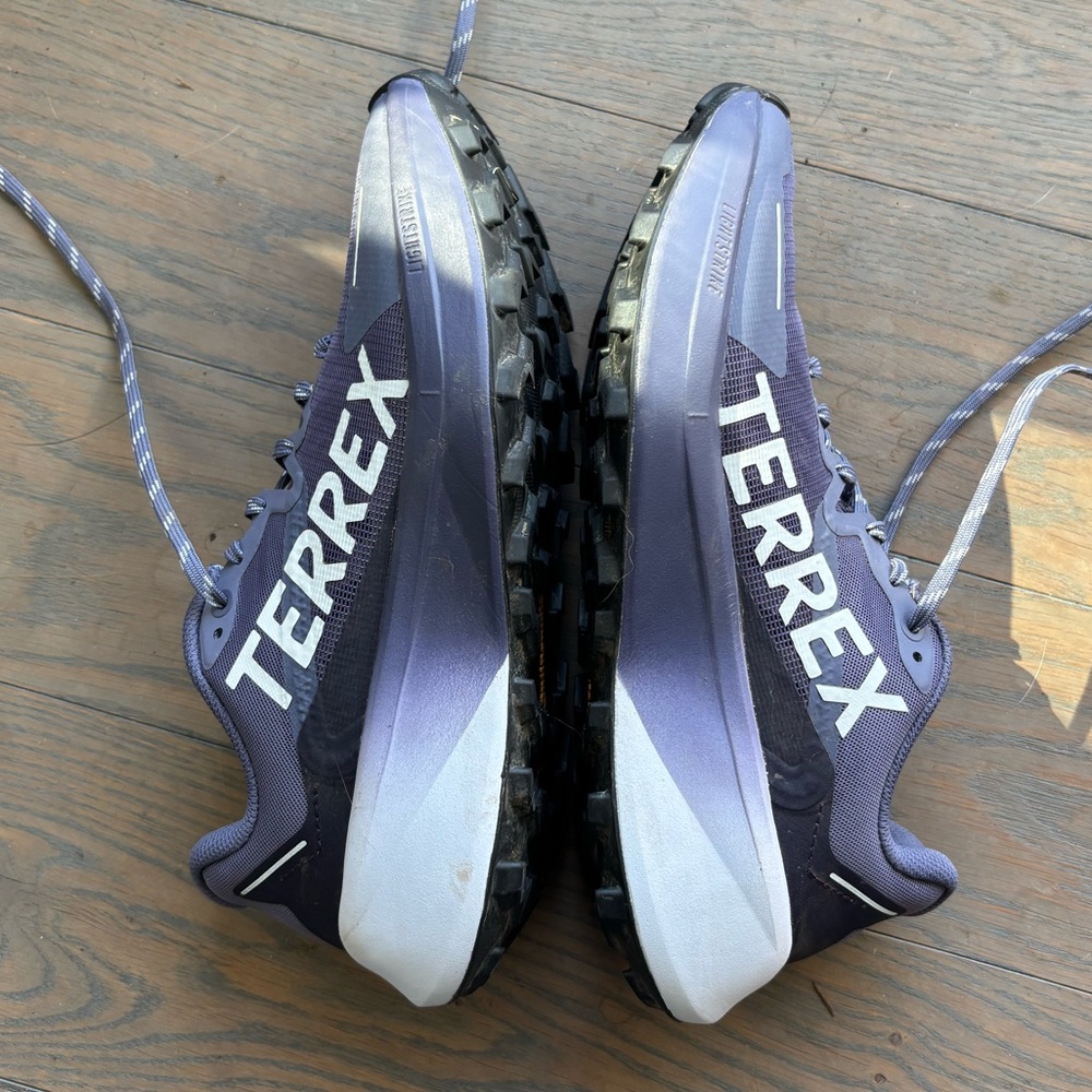 Women’s Adidas Terrex Trail Running shoes - US 8